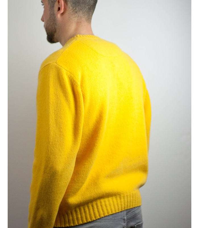 SUETER GRUESO REDONDO MEZCLA LAMBSWOOL AMARILLO