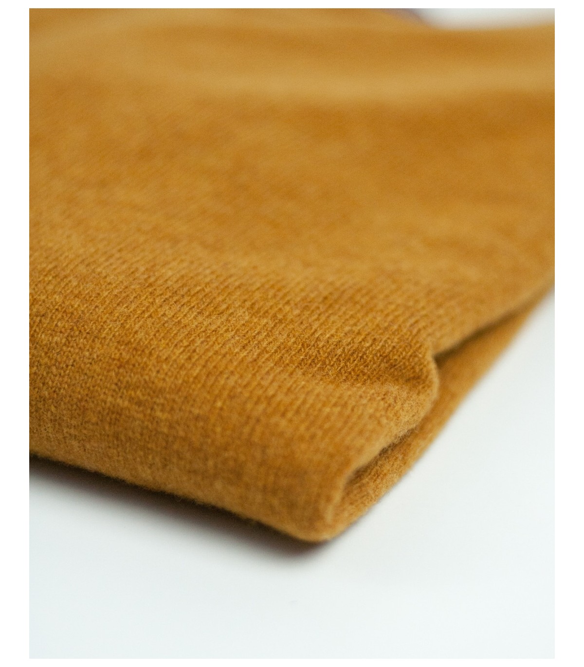 ROUND NECK SWEATER LAMBSWOOL BLEND MUSTARD