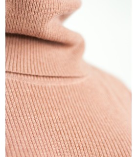 VESTIDO CISNE CON CASHMERE ROSA CLARO