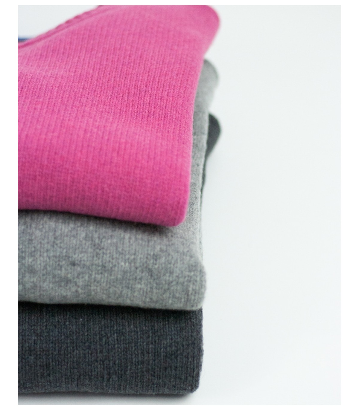 SUETER GRUESO REDONDO MEZCLA LAMBSWOOL FUCSIA