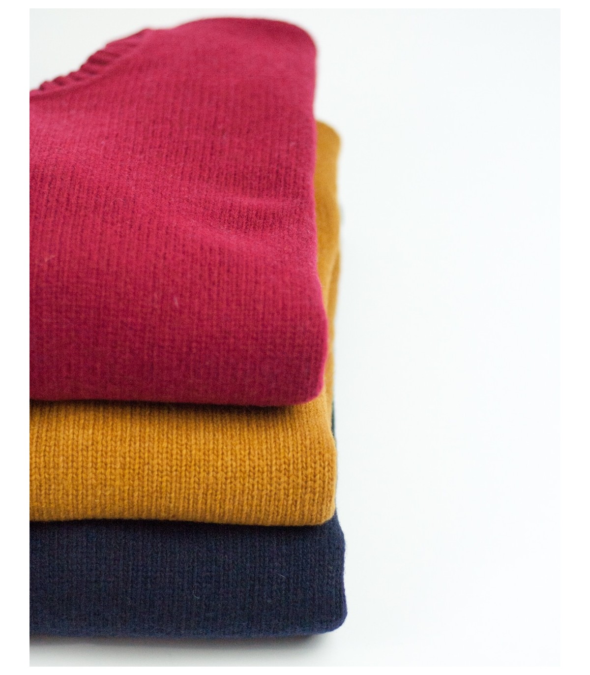 SUETER GRUESO REDONDO MEZCLA LAMBSWOOL MOSTAZA